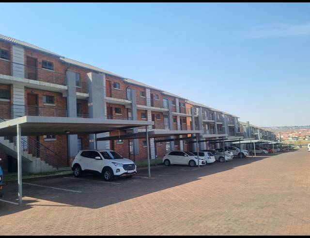 2 BEDROOM APARTMENT FOR SALE IN SAGEWOOD